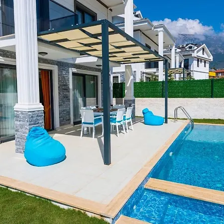 Hisar 2 - 4 Bedroom In Hisaroenue 别墅 *